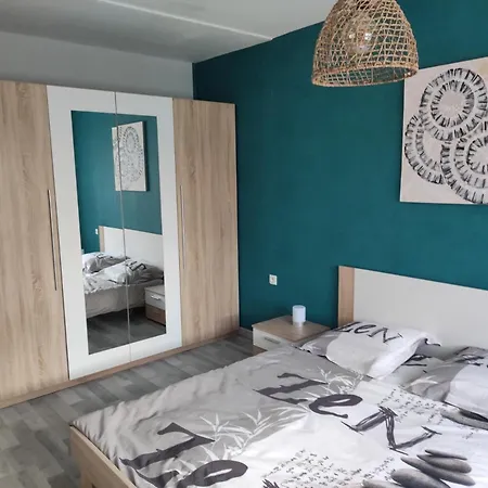 4 Chambres Chez L'habitant Pour Naturistes * Ville-sur-Yron